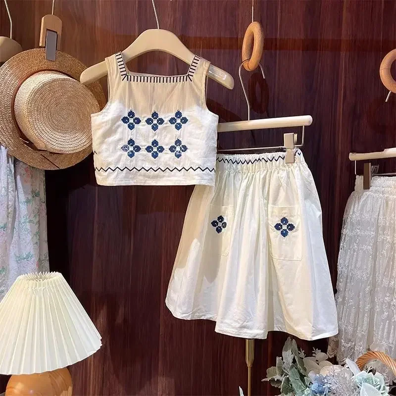 Baby Clothing In Summer - Kids Clothing Sets Floral Embroidery Sleeveless